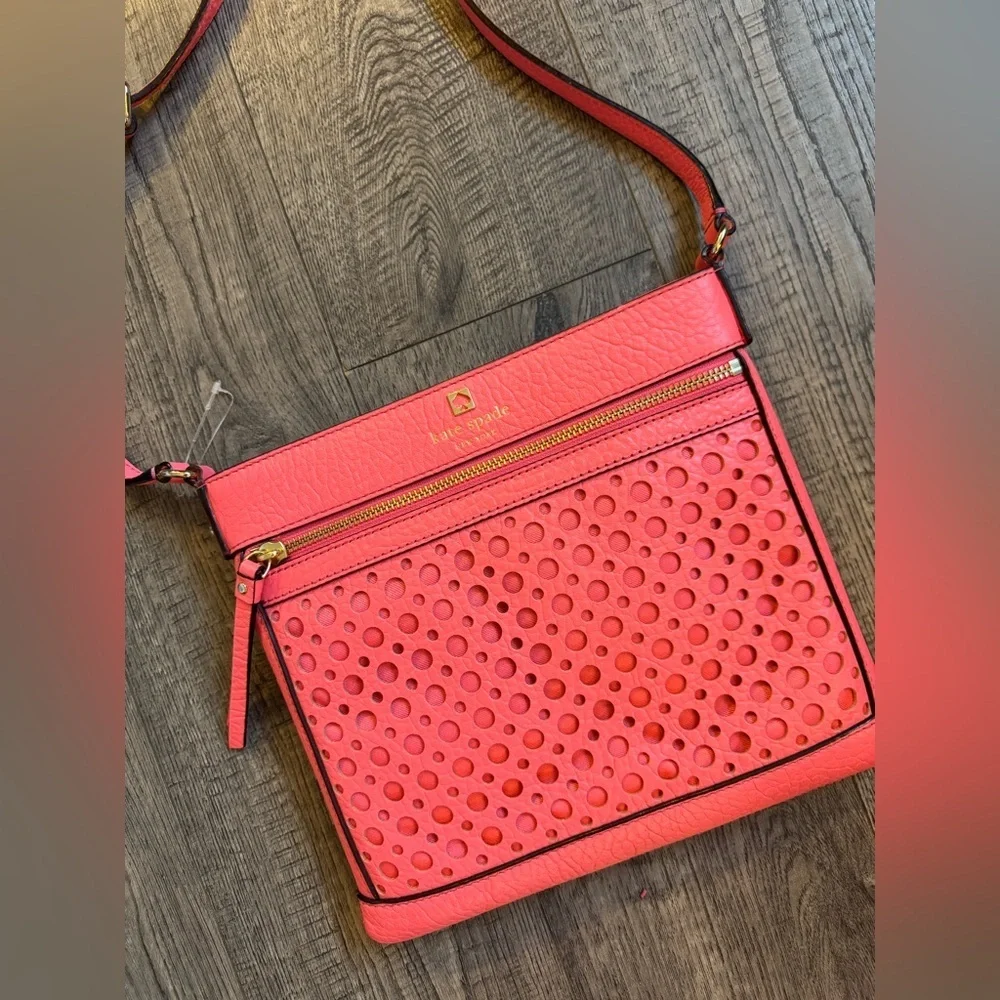 Kate Spade Perri Lane Bubbles Reidy Crossbody- Peony